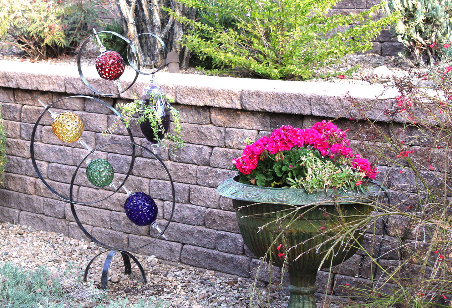 4 Ring metal and borosilicate glass garden sculpture