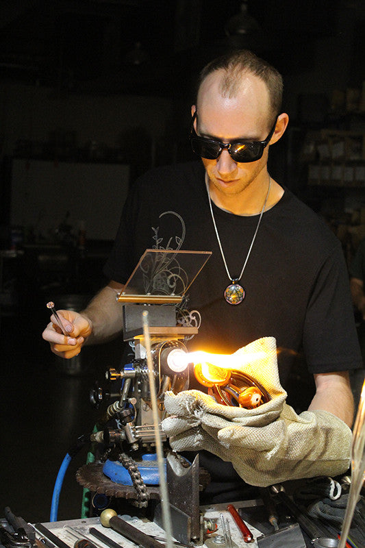 Eusheen Pomegranate Over White Sherlock