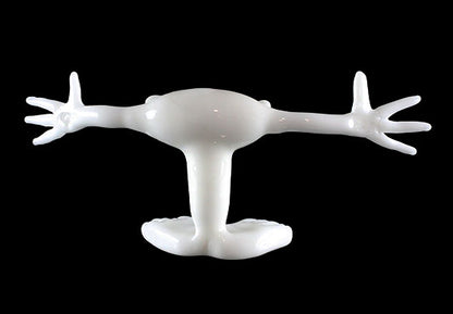 The Maxx and white izs