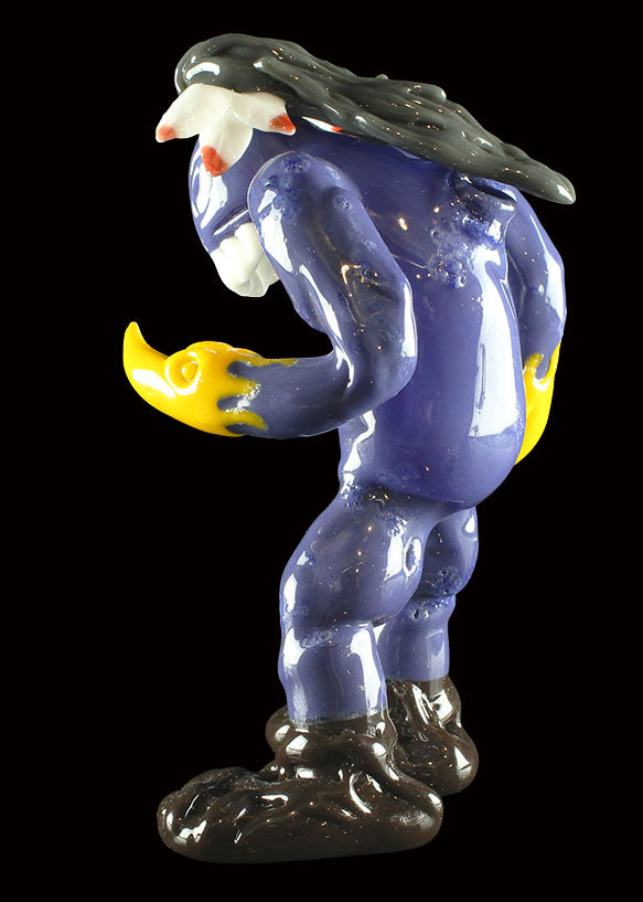 The Maxx and white izs