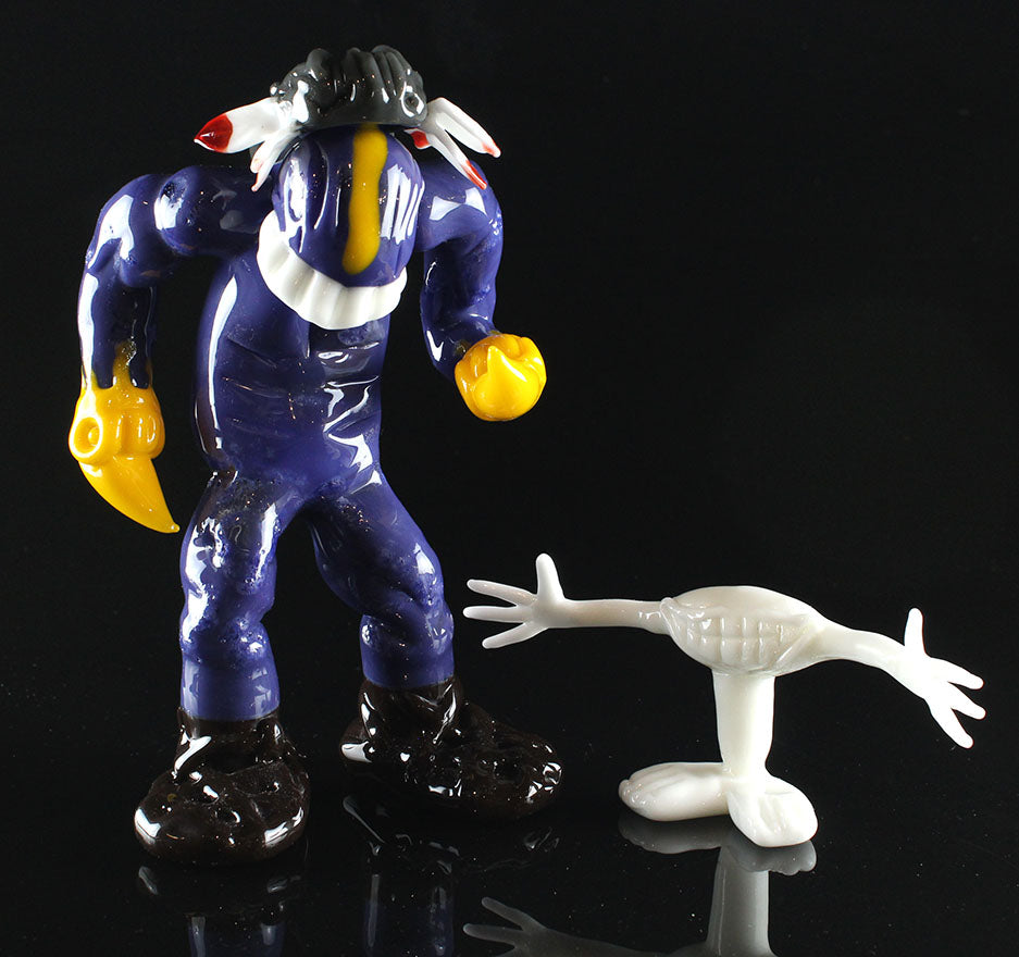 The Maxx and white izs