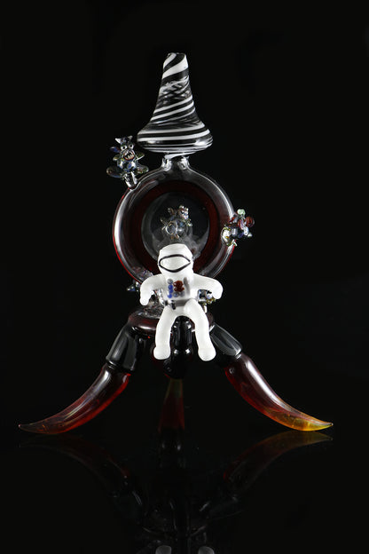 Dab Rig Spaceman & Aliens by, Tammy Baller/BMFT