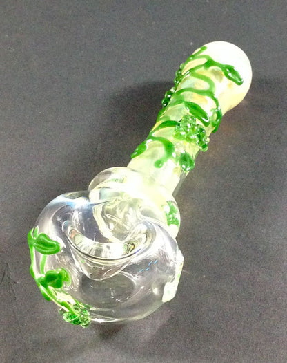 Grape Vine Spoon Pipe by, Mouse