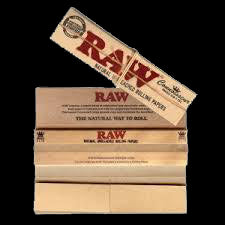 Raw rolling papers 1 1/4 with tips